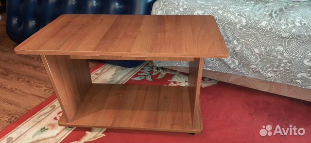 Продам журнальный столик