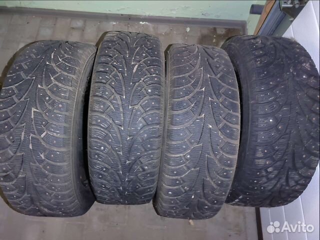 Hankook Winter I'Pike 215/60 R17