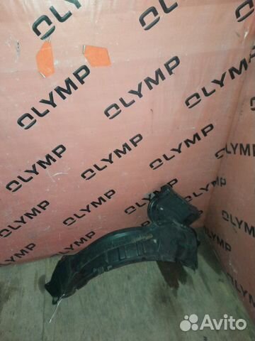 Подкрылок передний правый Nissan Elgrand AVE50