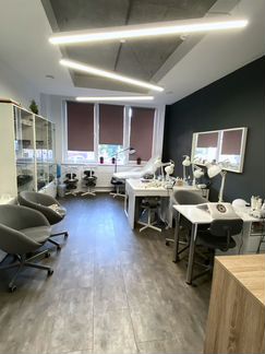 Аренда места мастера маникюра/педикюра