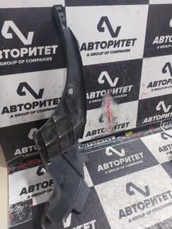 Подкрылок задний правый Toyota Ist NCP60