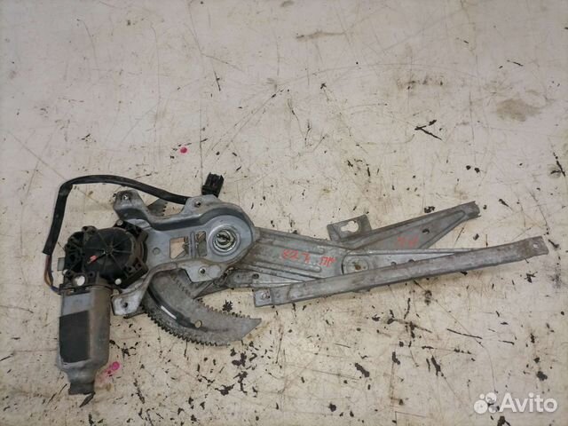 Передний правый электростеклоподъемник Rover 800