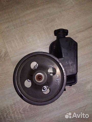 Насос гидроусилителя руля Jeep Grand Cherokee WK