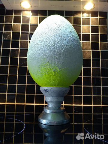 Декор для дома яйцо на подставке