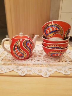 Фарфоровые чайники