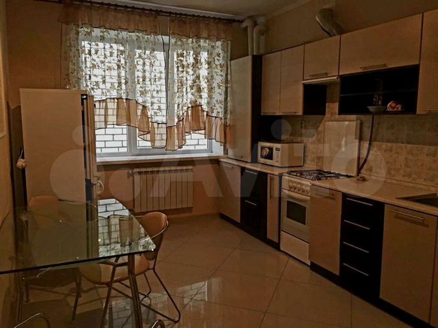 2-к. квартира, 68,2 м², 1/5 эт.