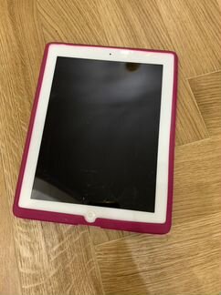 iPad 2 64gb в оригинальном чехле gucci