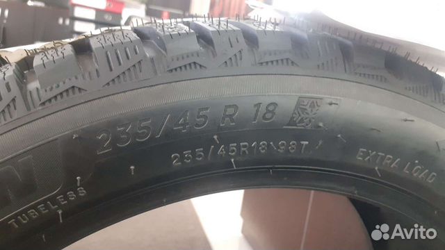 Michelin X-Ice North 4 235/45 R18 98