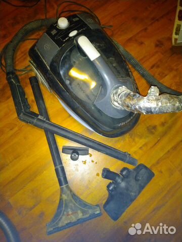 Моющий пылесос Ariete 1700W (сильно б/у)