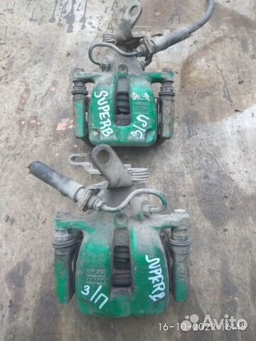 Суппорт задний на Шкода Суперб 2012 года