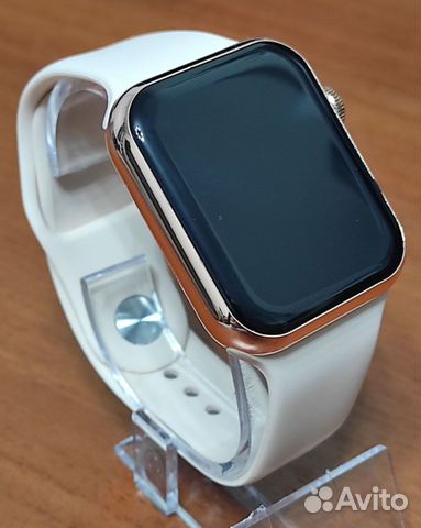 Apple Watch Series 8 / 45 мм Silver/Gold/Black