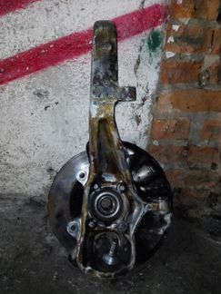 Кулак передний Mercedes W166 ML GL GLE GLS левый