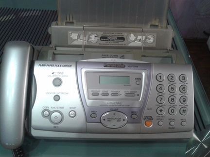 Телефон факс Panasonic KX-FC243RU
