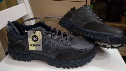 Кроссовки bona новые