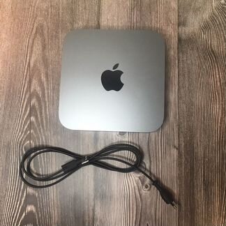 Apple Mac mini 2018 i5 256 SSD 8 RAM