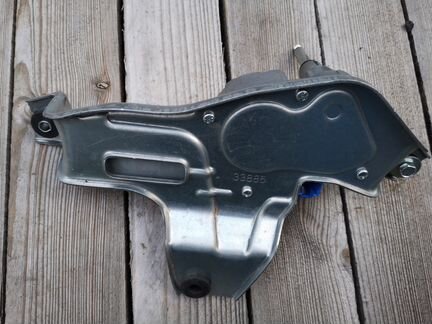 Мотор заднего стеклоочистителя Outlander 3 новый