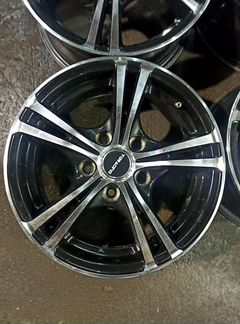 Диски бу литые R15 C на Nissan