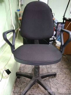 Компьютерное кресло