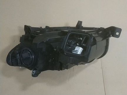 Фара Мерседес ml 166