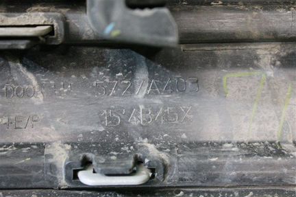 Накладка двери передняя левая Mitsubishi Outlander