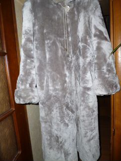 Шубка мутоновая с капюшоном (отделка норка)