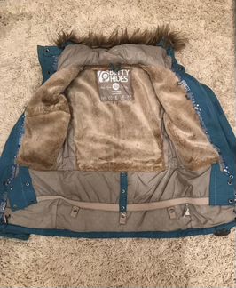 Зимний горнолыжный костюм женский