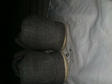 Кроссовки Zara