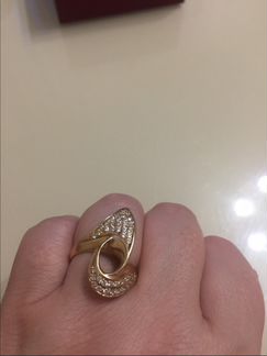 Кольцо золотое очень красивое шикарное 18,5 с фиан