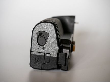 Батарейная рукоятка Olympus HLD-9