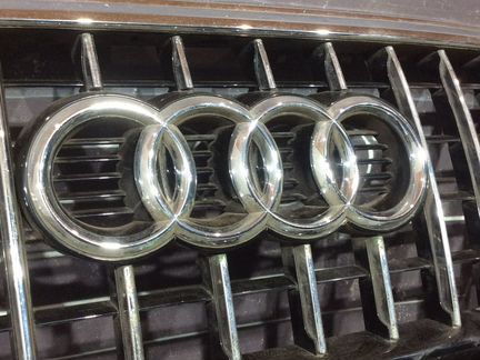 Решетка радиатора Audi Q5 rest