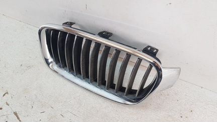 Решетка радиатора передняя левая Bmw 3Er F30 2011