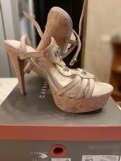 Туфли открытые на высоком каблуке. Новые