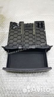 Вещевой ящик в торпеду Мерседес gl164