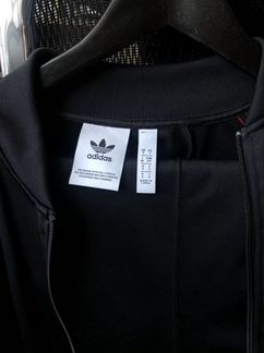 Спортивный костюм adidas