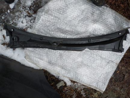 Накладка дворников Nissan Almera Classic