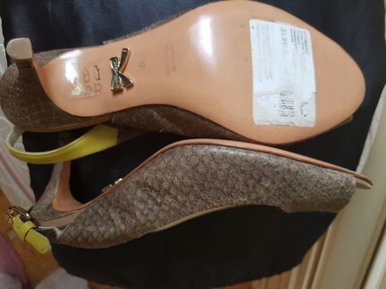 Босоножки Schumacher новые 36-37 питон