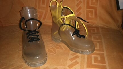 Резиновая обувь