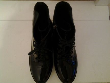 Женская обувь