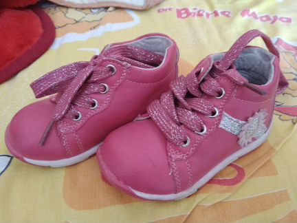 Детская обувь