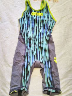 Стартовый костюм для спортивного плавания