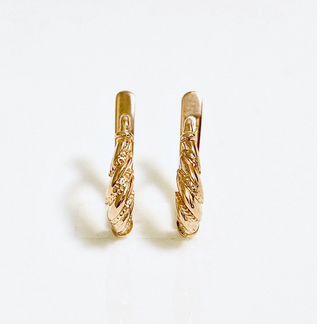 Золотые серьги