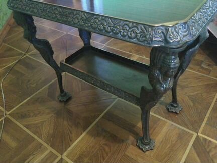 Продам столик