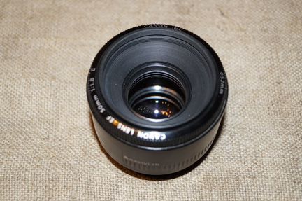 Canon 50mm 1:1.8 II Доставка
