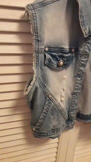 Джинсовая жилетка