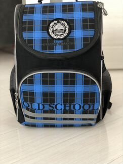 Рюкзак школьный