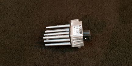 Резистор печки еж BMW E39 E46 E53 E83
