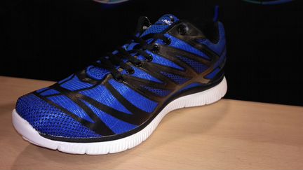 Кроссовки Bona Беговые, очень гибкие 41-45