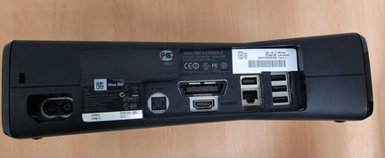 Xbox 360S полный комплект