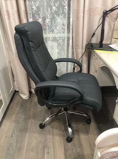 Компьютерное кресло