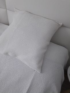 Покрывало с наволочками Zara Home